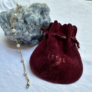 Exquisite 18K Italian Gold Bracelet with Pearls